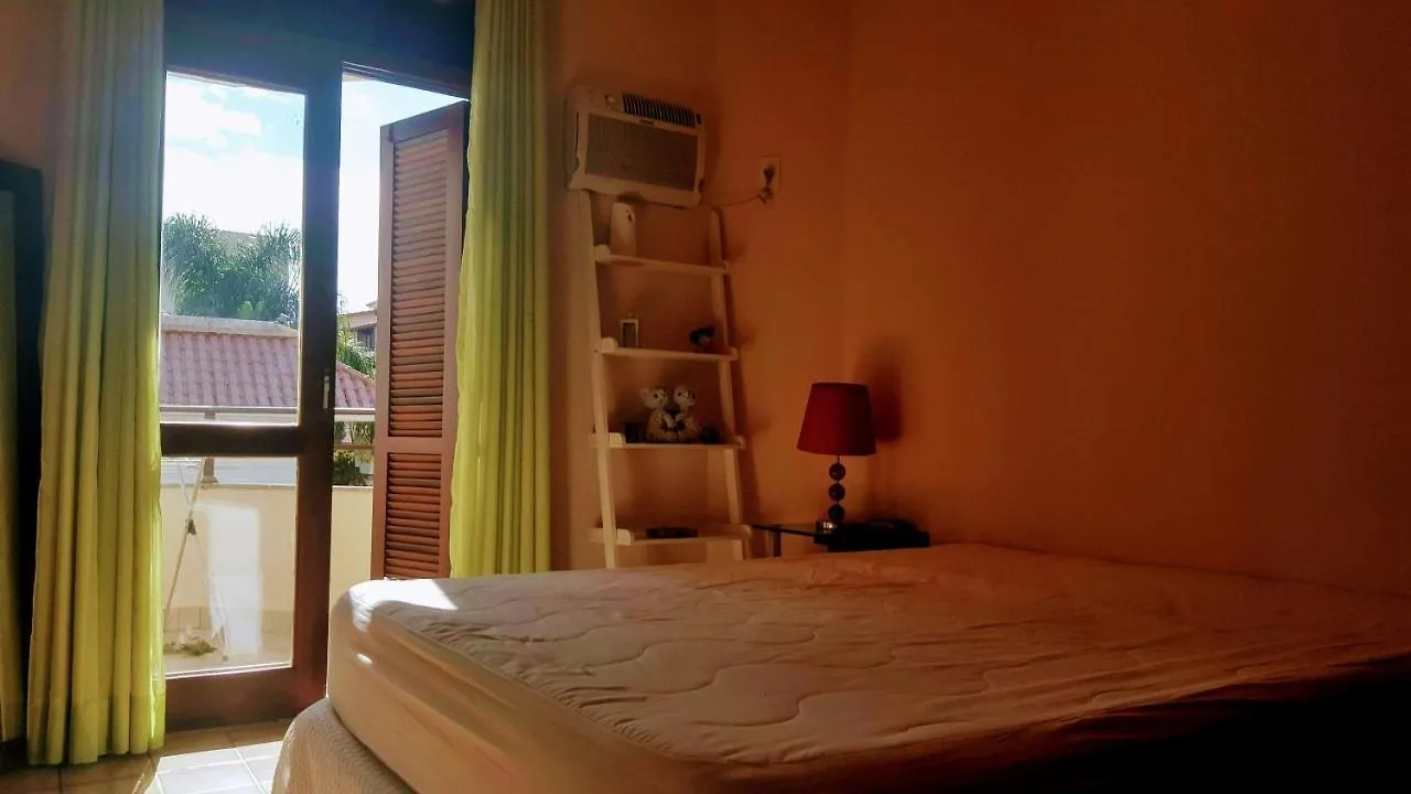 Casa de Férias Lindo Triplex 58- PISCINA-QUADRA DE TÊNIS Vila Florianópolis Brasil